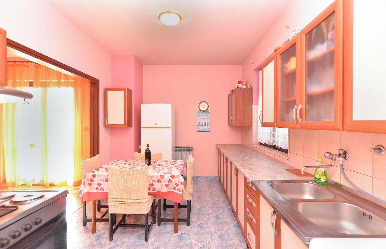 Apartments Danijel 1956 Pula Luaran gambar