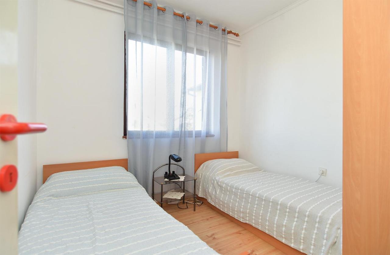 Apartments Danijel 1956 Pula Luaran gambar